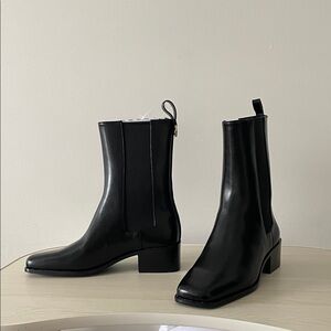 Elegant Black Ankle Boots